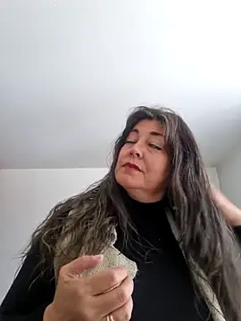 Snapshot of emma_tour chatting on 02-24-25, 04:04 emma tour online show from 02-24-25, 04:04