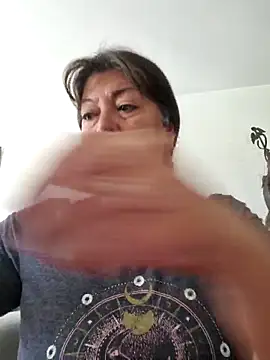 Snapshot of emma_tour chatting on 03-06-25, 02:40 emma tour online show from 03-06-25, 02:40