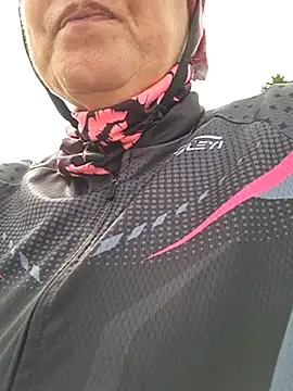 Snapshot of emma_tour chatting on 03-12-25, 02:34 emma tour online show from 03-12-25, 02:34