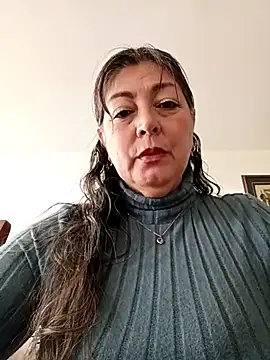 Snapshot of emma_tour chatting on 03-21-25, 03:35 emma tour online show from 03-21-25, 03:35