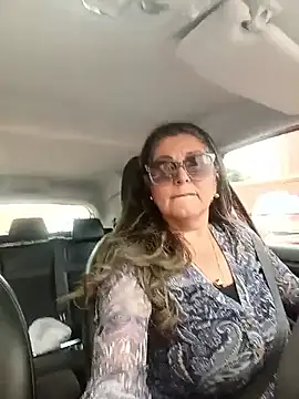 Snapshot of emma_tour chatting on 09-19-25, 04:18 emma tour online show from 09-19-25, 04:18