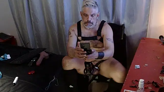 Bostophot73 online show from 03-20-25, 08:09