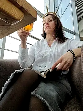 EvaXOAir online show from 03-03-26, 06:08