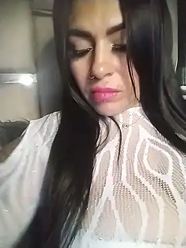 Snapshot of chelaqueen_ chatting on 07-14-26, 03:00 chelaqueen online show from 07-14-26, 03:00