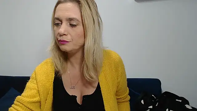 MysticCreature online show from 12-19-24, 04:23