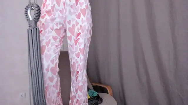 why again me online show from 02-13-25, 05:44