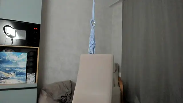 why again me online show from 10-05-25, 04:16