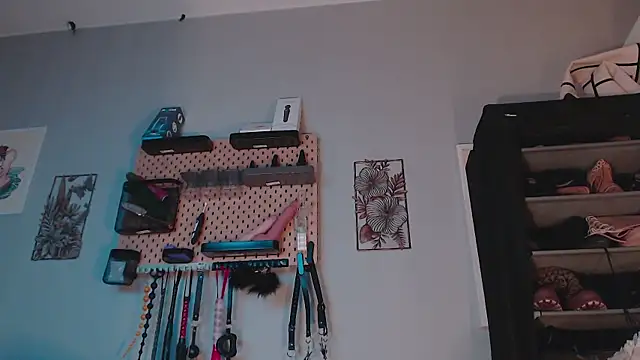 barbarah  online show from 03-07-25, 10:24