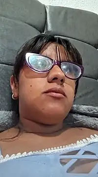 Snapshot of ZaidaWet chatting on 02-04-25, 05:45 ZaidaWet online show from 02-04-25, 05:45