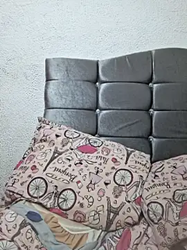 Snapshot of ZaidaWet chatting on 02-22-25, 02:41 ZaidaWet online show from 02-22-25, 02:41