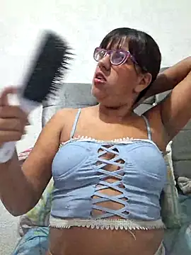 Snapshot of ZaidaWet chatting on 03-14-25, 10:29 ZaidaWet online show from 03-14-25, 10:29