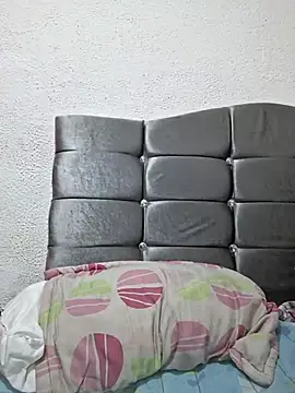 Snapshot of ZaidaWet chatting on 03-15-25, 10:46 ZaidaWet online show from 03-15-25, 10:46