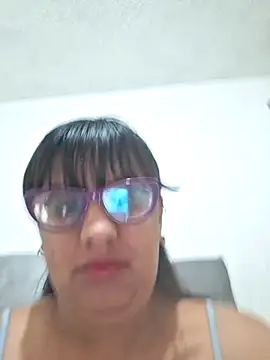 Snapshot of ZaidaWet chatting on 03-21-25, 09:23 ZaidaWet online show from 03-21-25, 09:23