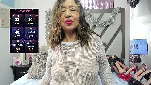 Snapshot of matureluna chatting on 03-16-25, 03:39 matureluna online show from 03-16-25, 03:39