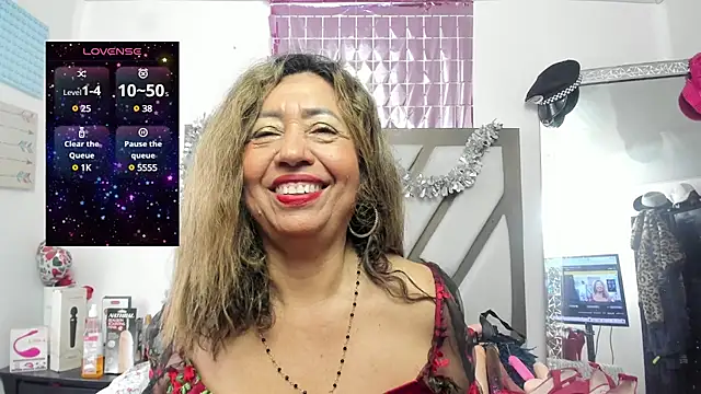 Snapshot of matureluna chatting on 03-22-25, 04:47 matureluna online show from 03-22-25, 04:47