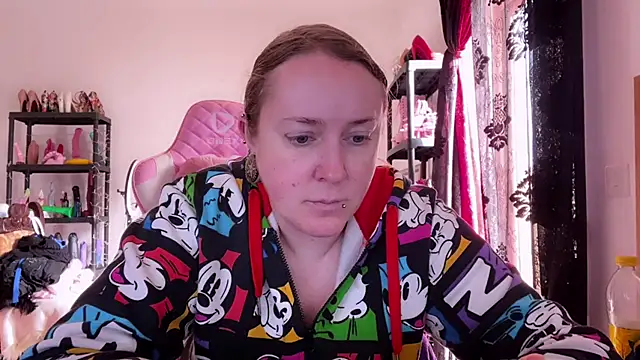 Snapshot of kisicaxx chatting on 01-06-26, 08:07 kisicaxx online show from 01-06-26, 08:07