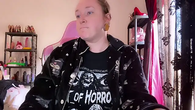 Snapshot of kisicaxx chatting on 02-09-26, 01:04 kisicaxx online show from 02-09-26, 01:04