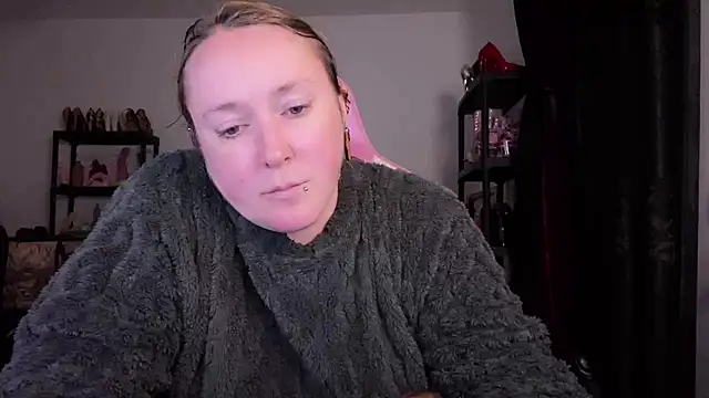 Snapshot of kisicaxx chatting on 02-27-26, 06:52 kisicaxx online show from 02-27-26, 06:52