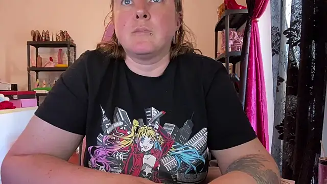 kisicaxx online show from 04-26-26, 03:42