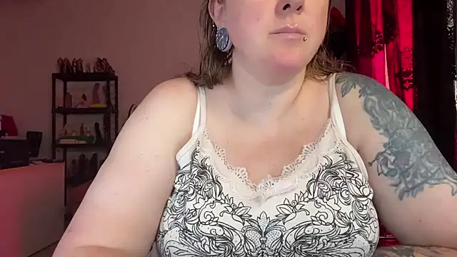 kisicaxx online show from 07-18-26, 08:51
