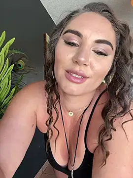 Snapshot of lovely_beast chatting on 03-12-25, 04:35 lovely beast online show from 03-12-25, 04:35