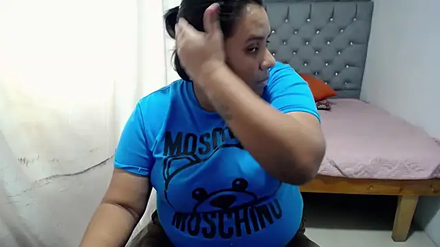 hotlesby4uxxx online show from 01-09-25, 08:11