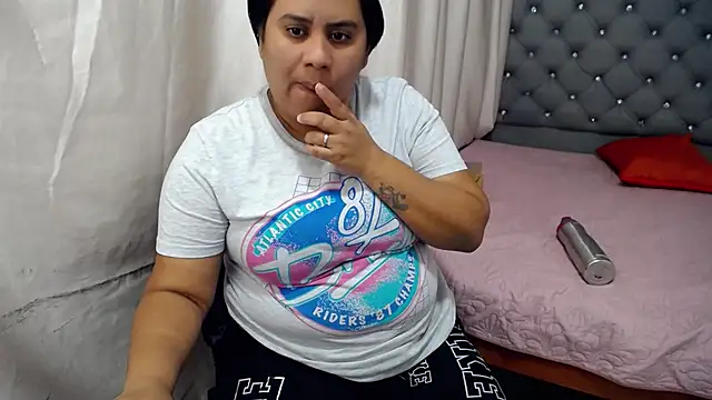 hotlesby4uxxx online show from 01-10-25, 11:08