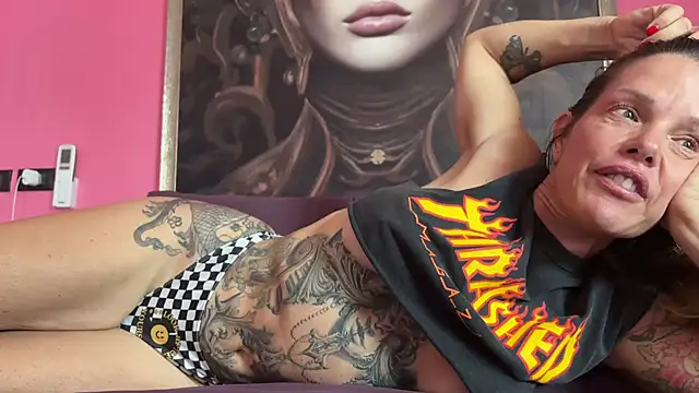 mommyselenafit  online show from 09-29-25, 01:22