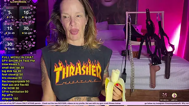 mommyselenafit  online show from 11-09-25, 03:05