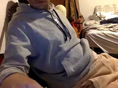 Snapshot of BADGUY2021 chatting on 12-27-24, 02:01 BADGUY2021 online show from 12-27-24, 02:01
