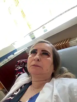 Irina2909xh online show from 03-17-25, 11:53