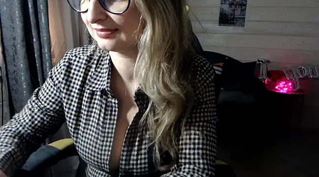 RubiLakros online show from 02-21-25, 07:43