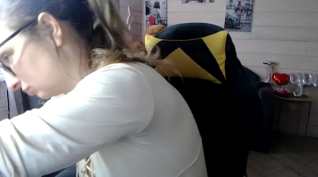 RubiLakros online show from 03-10-25, 07:53