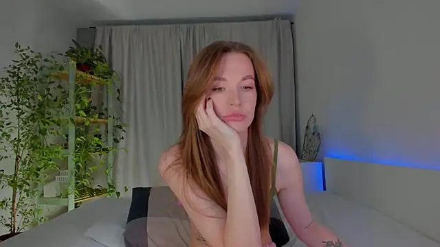 Snapshot of Masha_01 chatting on 10-14-25, 12:17 Masha 01 online show from 10-14-25, 12:17