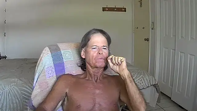 nakeedcowboi65 online show from 07-20-26, 06:10