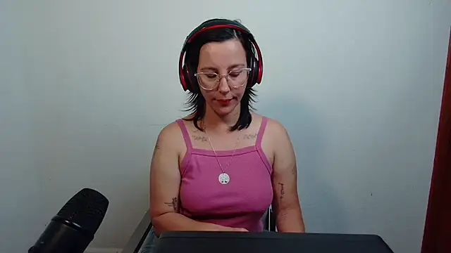 mahina84 online show from 07-18-26, 01:26
