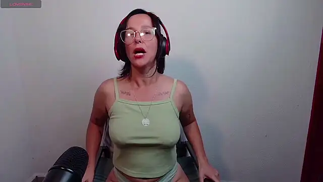 mahina84 online show from 07-26-26, 11:11