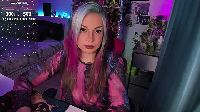 ChloeKohaku online show from 01-13-25, 04:50