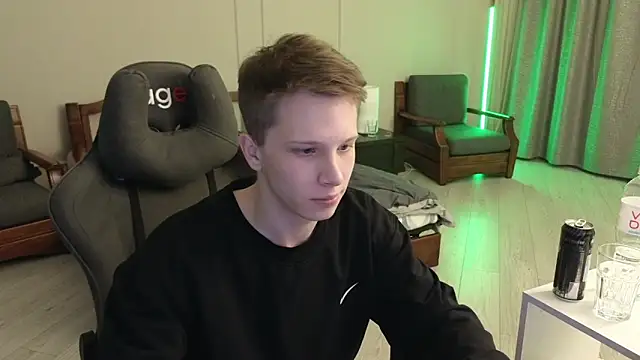 Snapshot of arlekincrop chatting on 02-27-25, 03:26 arlekincrop online show from 02-27-25, 03:26