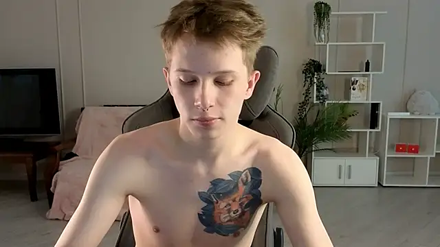 Snapshot of arlekincrop chatting on 09-10-25, 01:49 arlekincrop online show from 09-10-25, 01:49