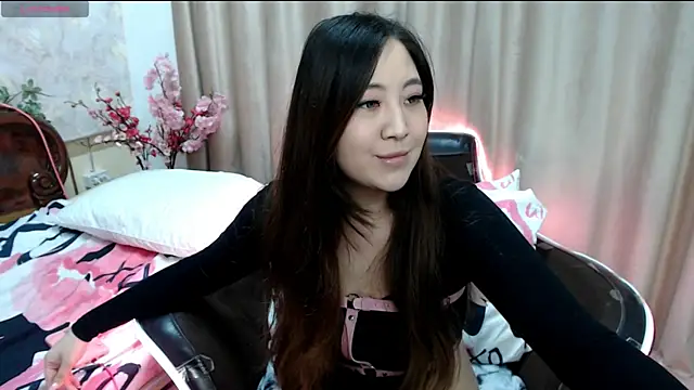 katydoll  online show from 09-17-25, 03:14