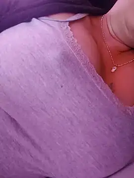 Snapshot of Mariana_444 chatting on 12-10-24, 09:22 Mariana 444 online show from 12-10-24, 09:22