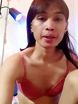 Snapshot of QueenSoreal chatting on 01-18-25, 03:16 QueenSoreal online show from 01-18-25, 03:16
