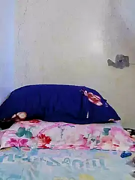 Snapshot of QueenSoreal chatting on 01-25-25, 08:42 QueenSoreal online show from 01-25-25, 08:42
