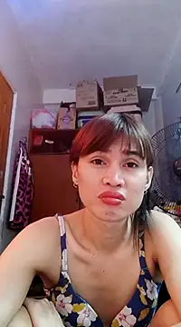 Snapshot of QueenSoreal chatting on 02-22-25, 04:09 QueenSoreal online show from 02-22-25, 04:09