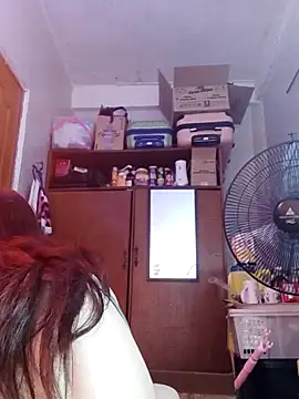 Snapshot of QueenSoreal chatting on 02-26-25, 07:27 QueenSoreal online show from 02-26-25, 07:27
