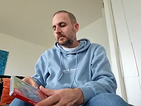 verylargecock online show from 12-22-25, 02:14