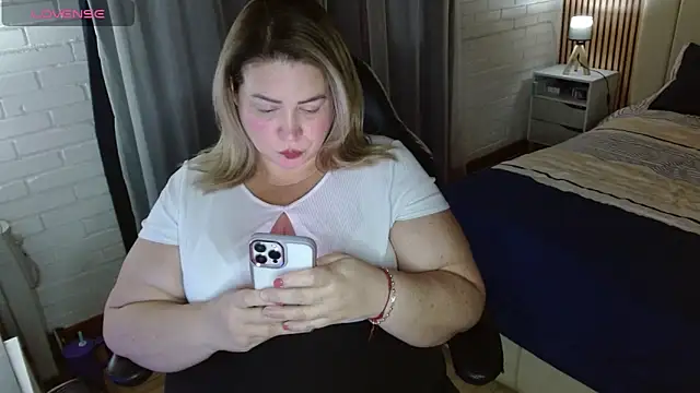 bella savati online show from 12-17-25, 09:54