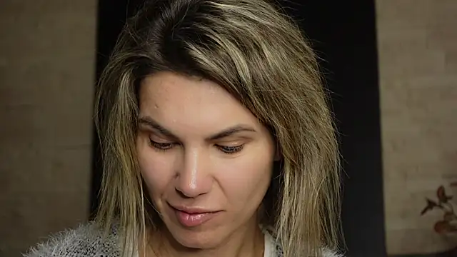 FeliciaKrige online show from 04-18-26, 07:29