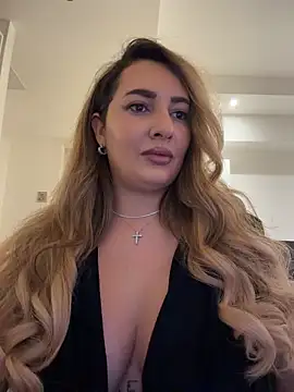 Snapshot of YaaraCollins chatting on 02-28-26, 07:15 YaaraCollins online show from 02-28-26, 07:15